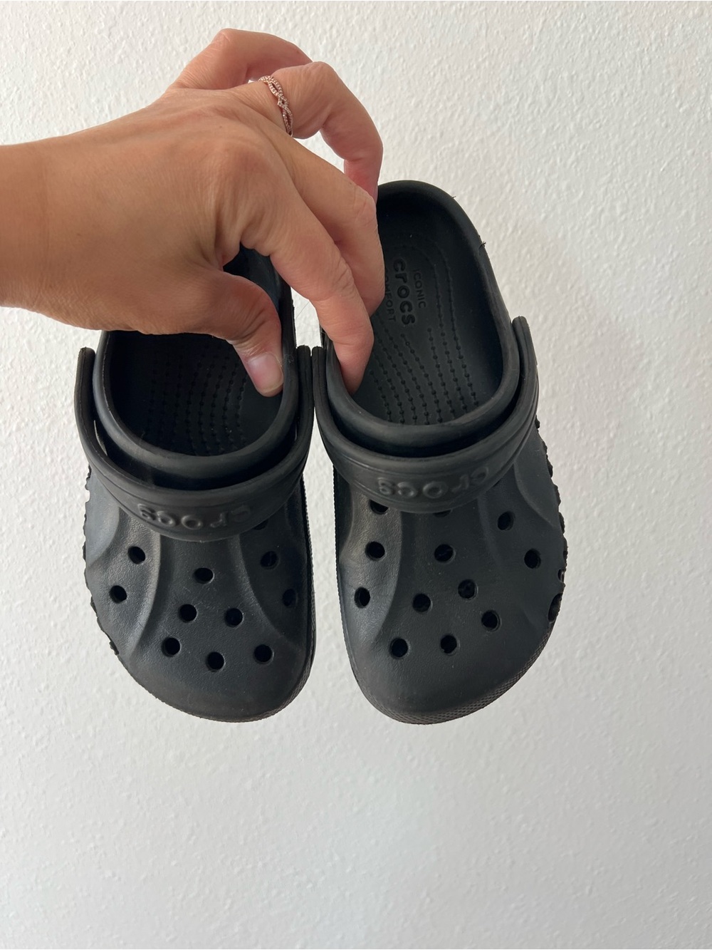 CROCS | Classic Slip On Clogs in Black | 12c - Picture 2 of 8